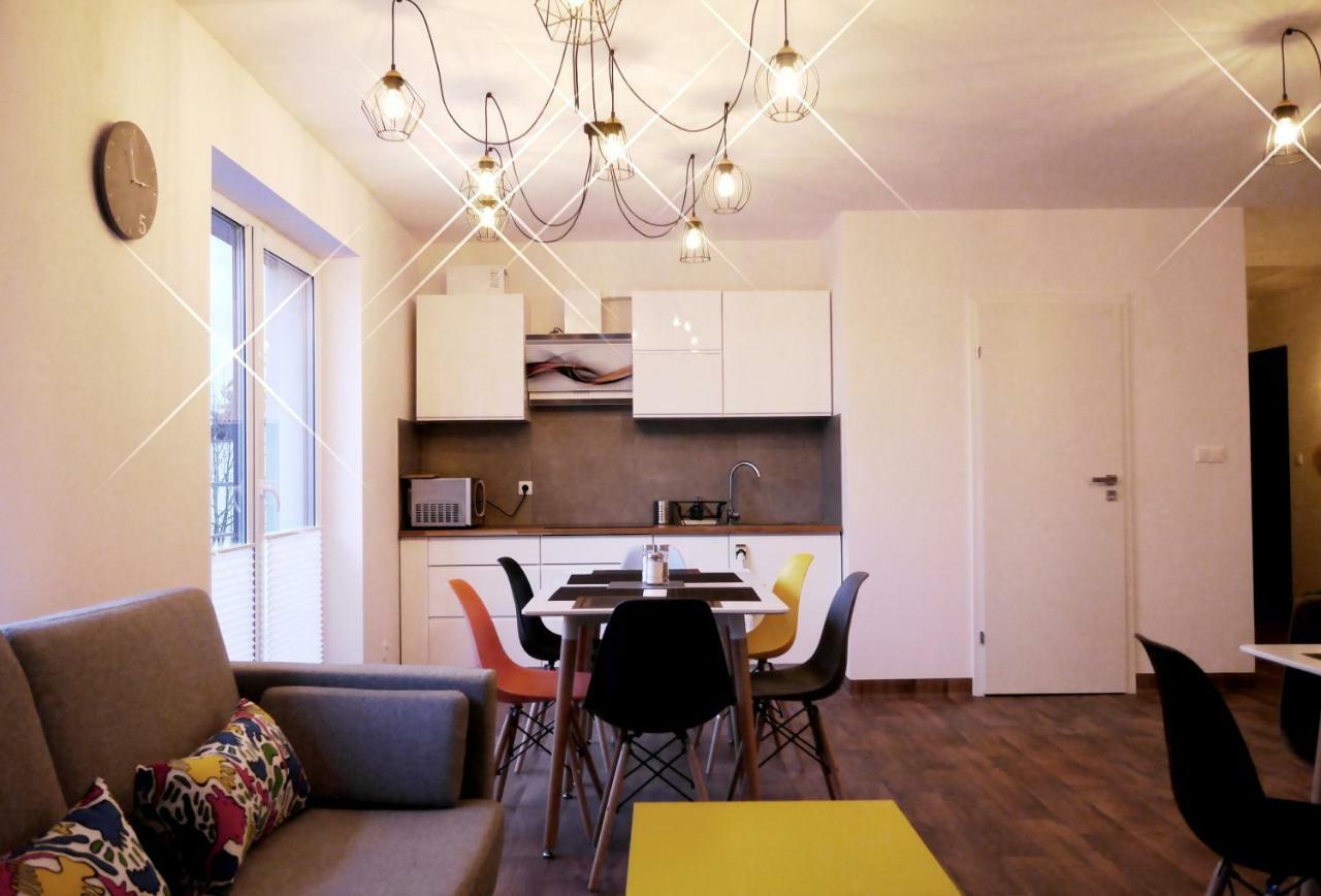 Homestay Obiekt Noclegowy Ocelot Pruszkow
