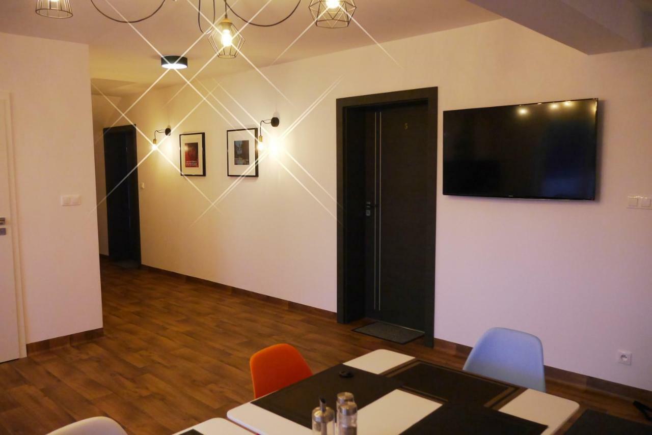 Obiekt Noclegowy Ocelot Homestay *